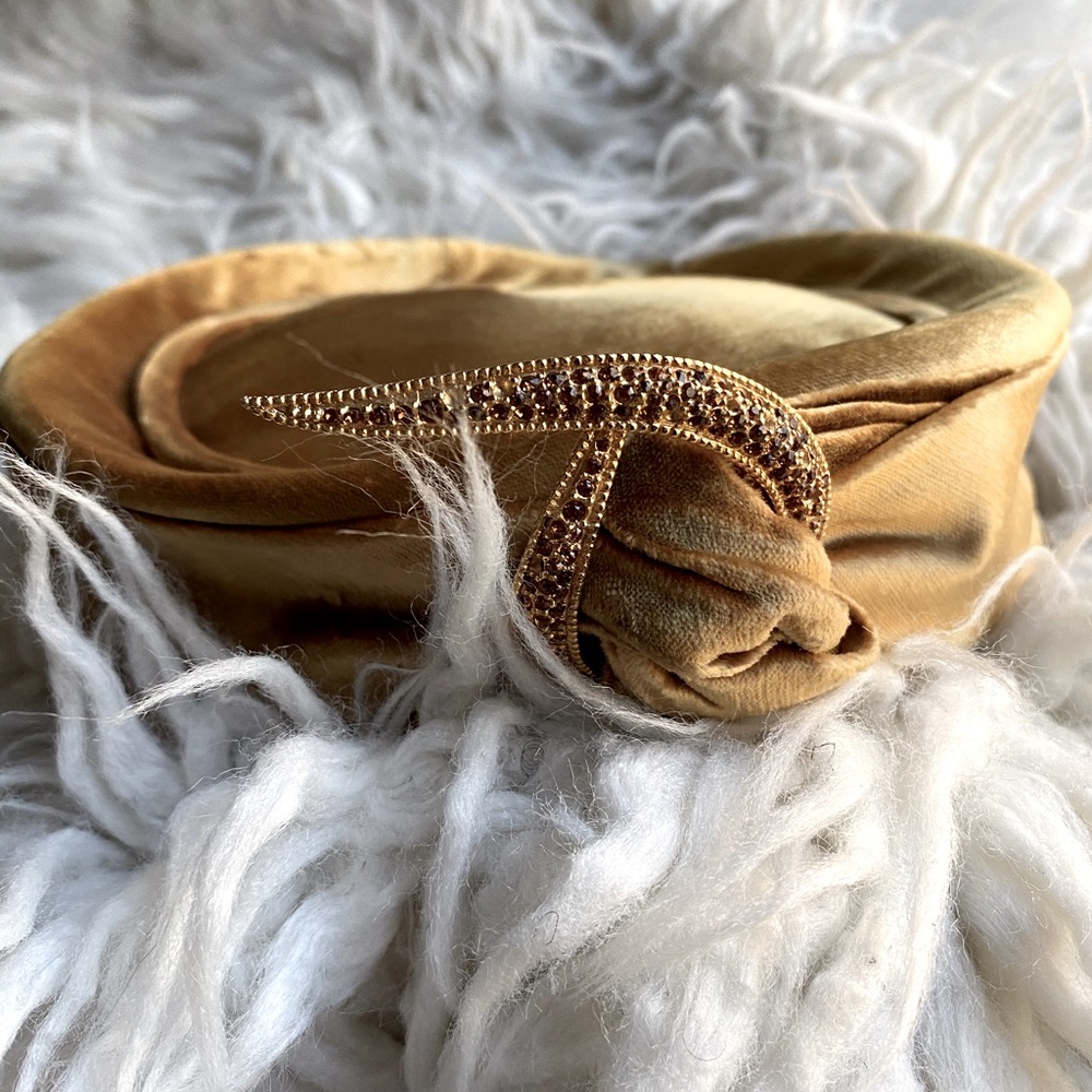 Vintage pillbox hat